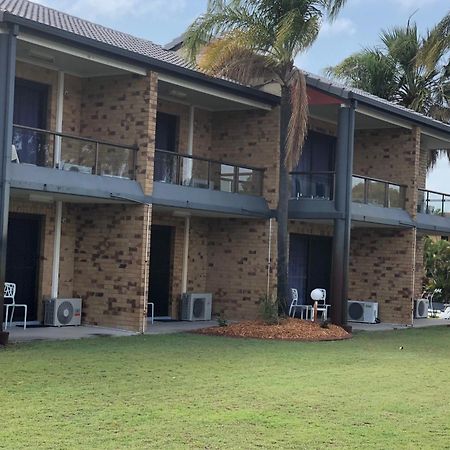 Bribie Waterways Motel Bongaree Exterior foto