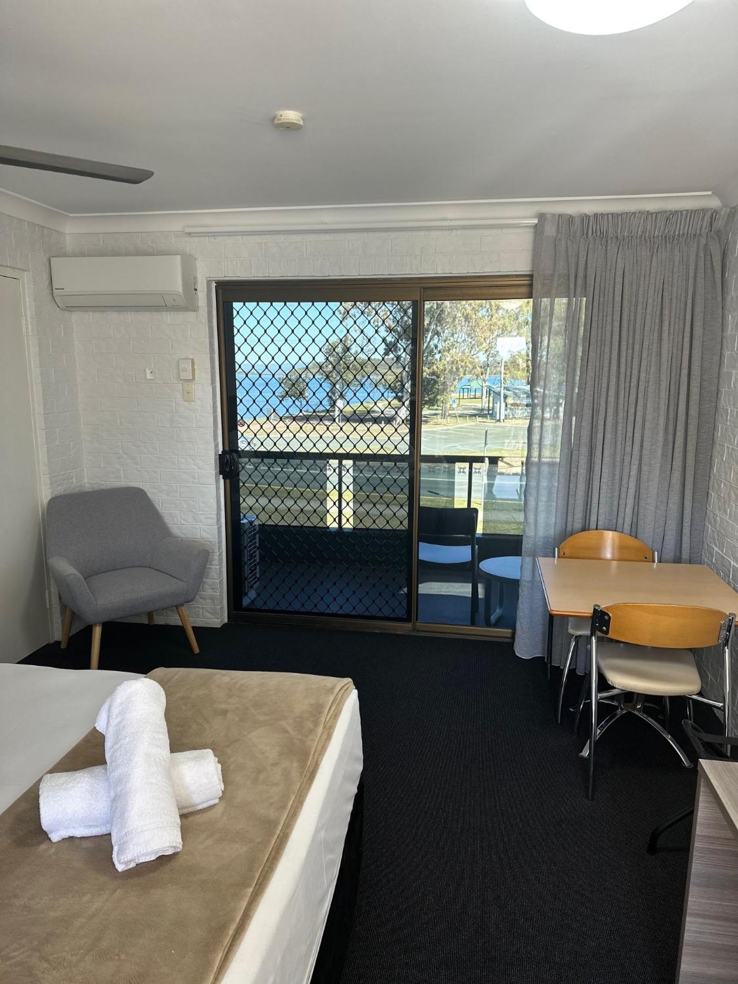 Bribie Waterways Motel Bongaree Exterior foto