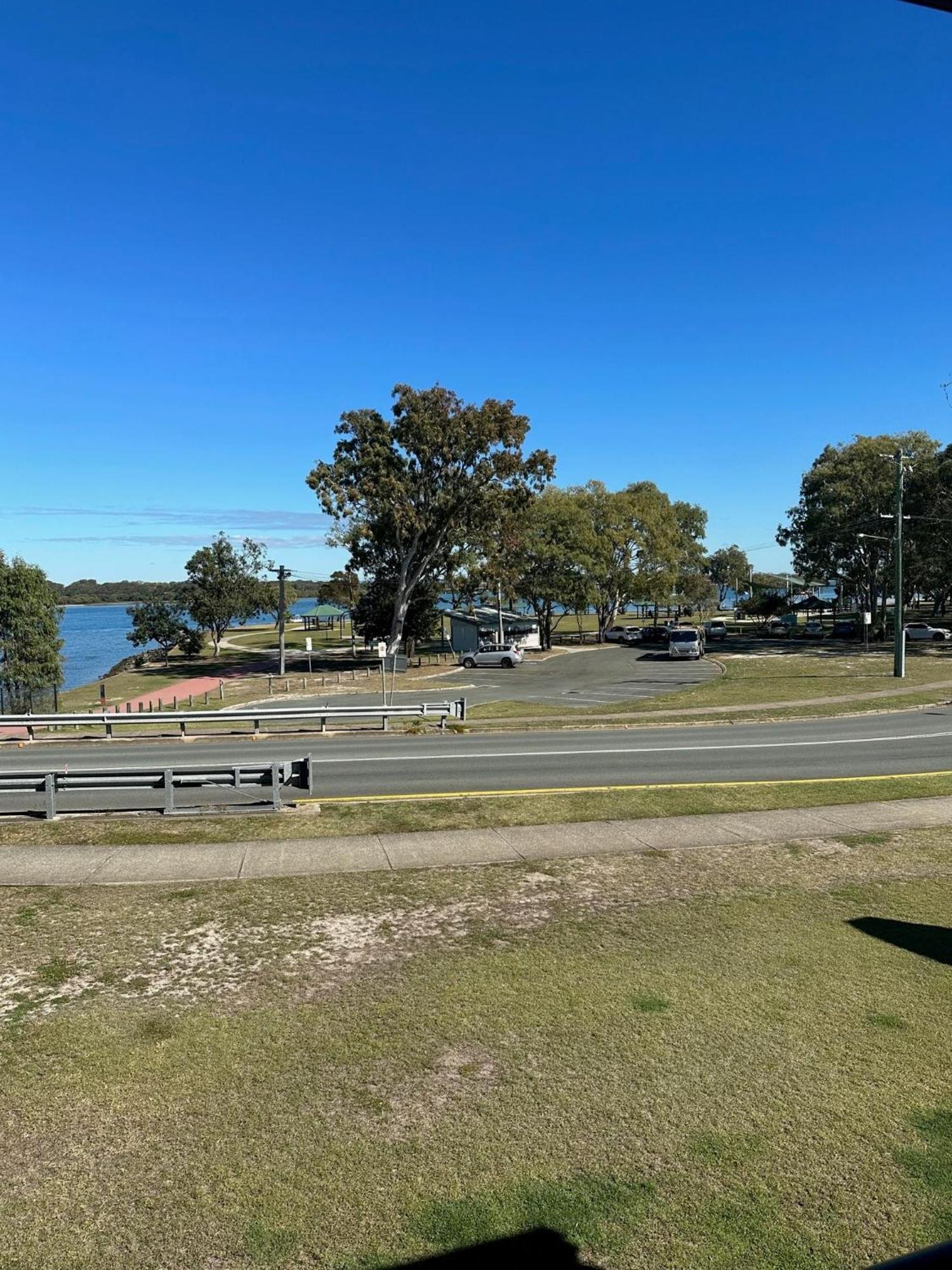 Bribie Waterways Motel Bongaree Exterior foto