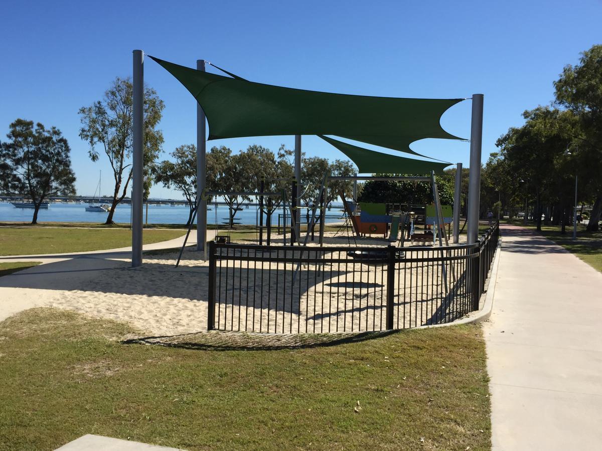 Bribie Waterways Motel Bongaree Exterior foto